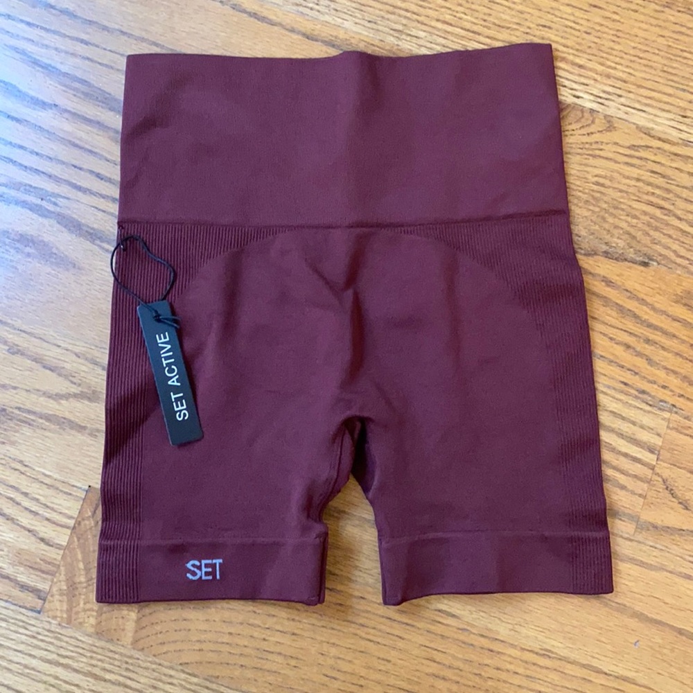 Set Active biker shorts